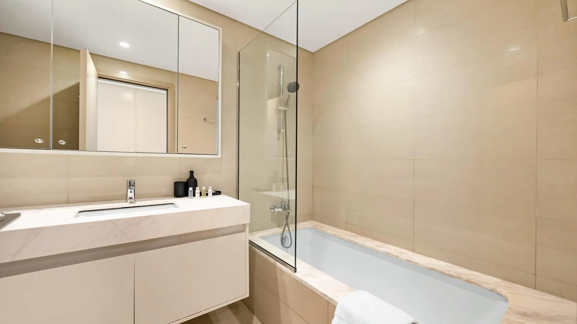 Apartman Burj Royale 3 Bedroom Full Burj Khalifa Fountain View Dubaj Egyesült Arab Emírségek