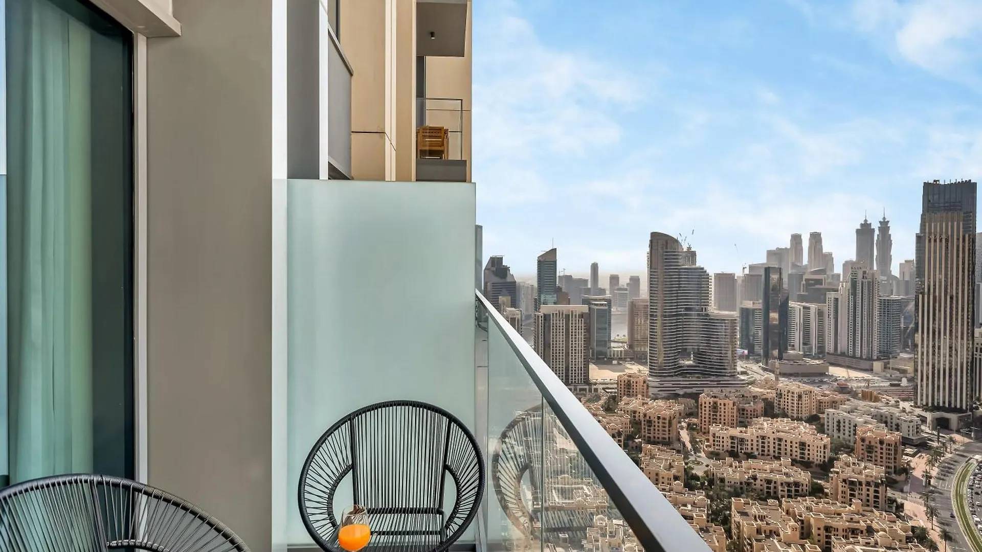 Apartment Burj Royale 3 Bedroom Full Burj Khalifa Fountain View Dubai