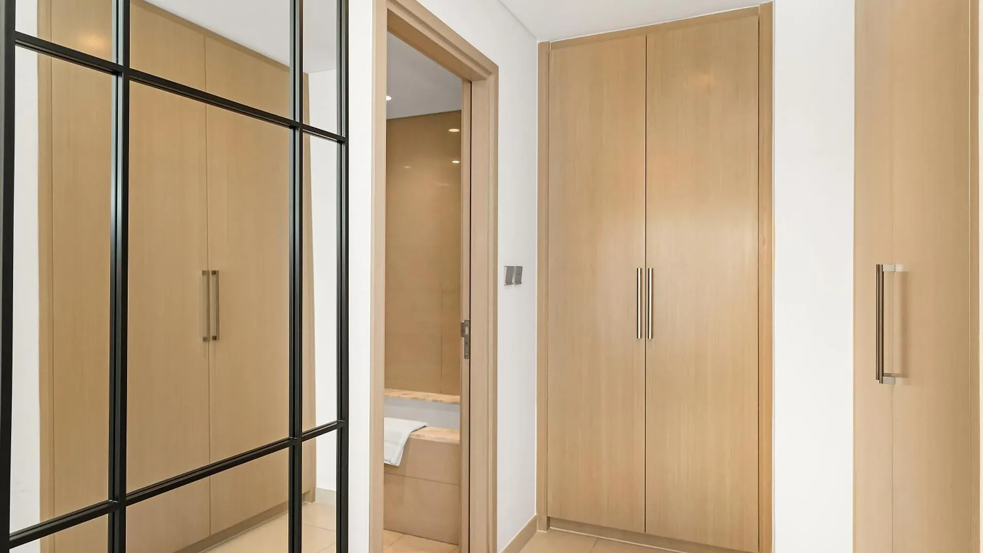 Burj Royale 3 Bedroom Full Burj Khalifa Fountain View Dubai