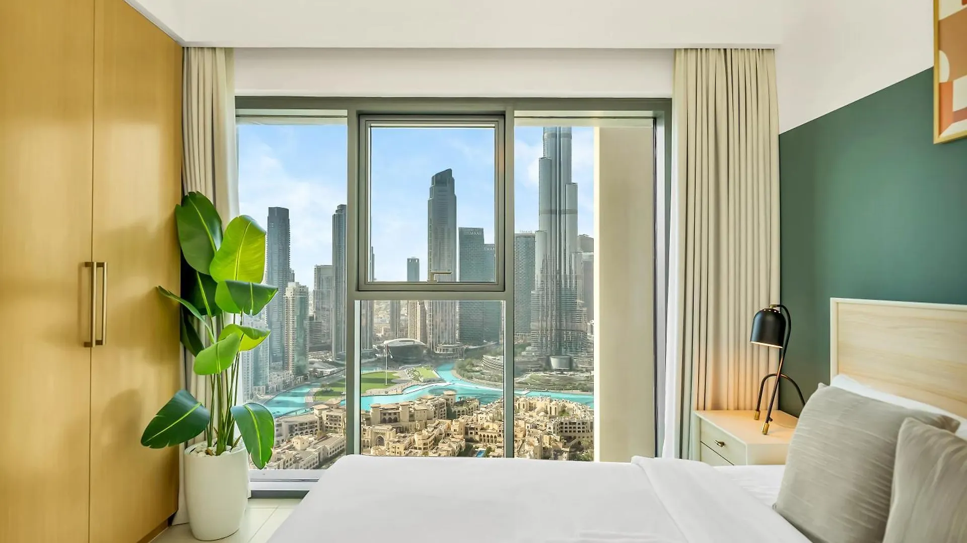 Apartment Burj Royale 3 Bedroom Full Burj Khalifa Fountain View Dubai