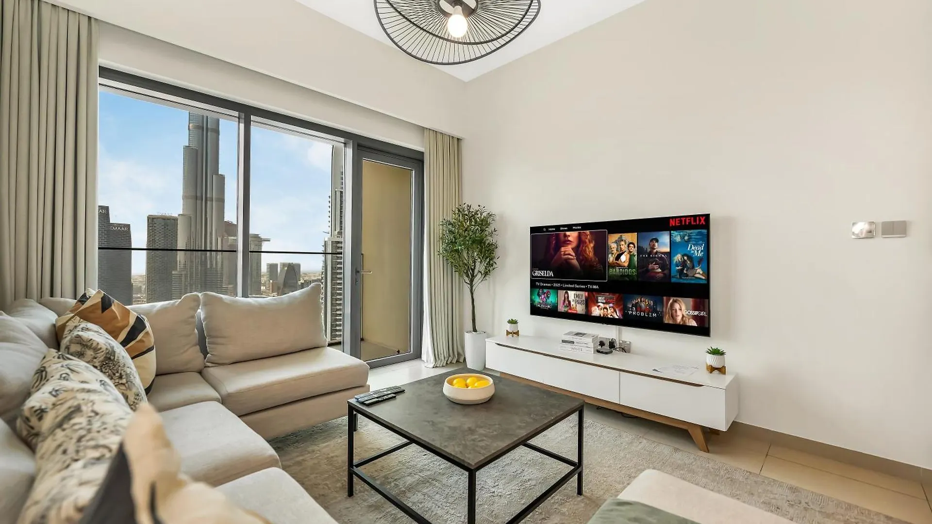 Burj Royale 3 Bedroom Full Burj Khalifa Fountain View Dubai