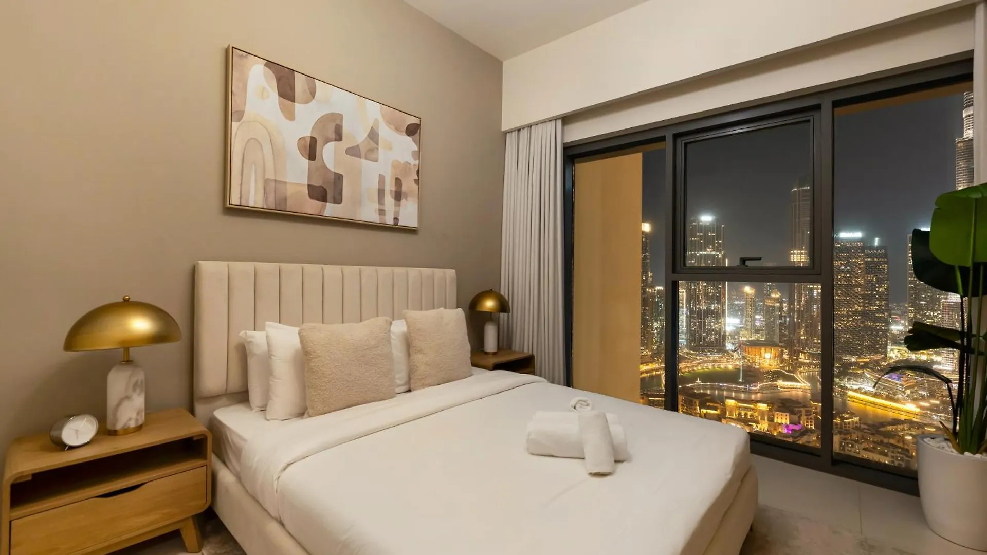 Burj Royale 3 Bedroom Full Burj Khalifa Fountain View Dubai