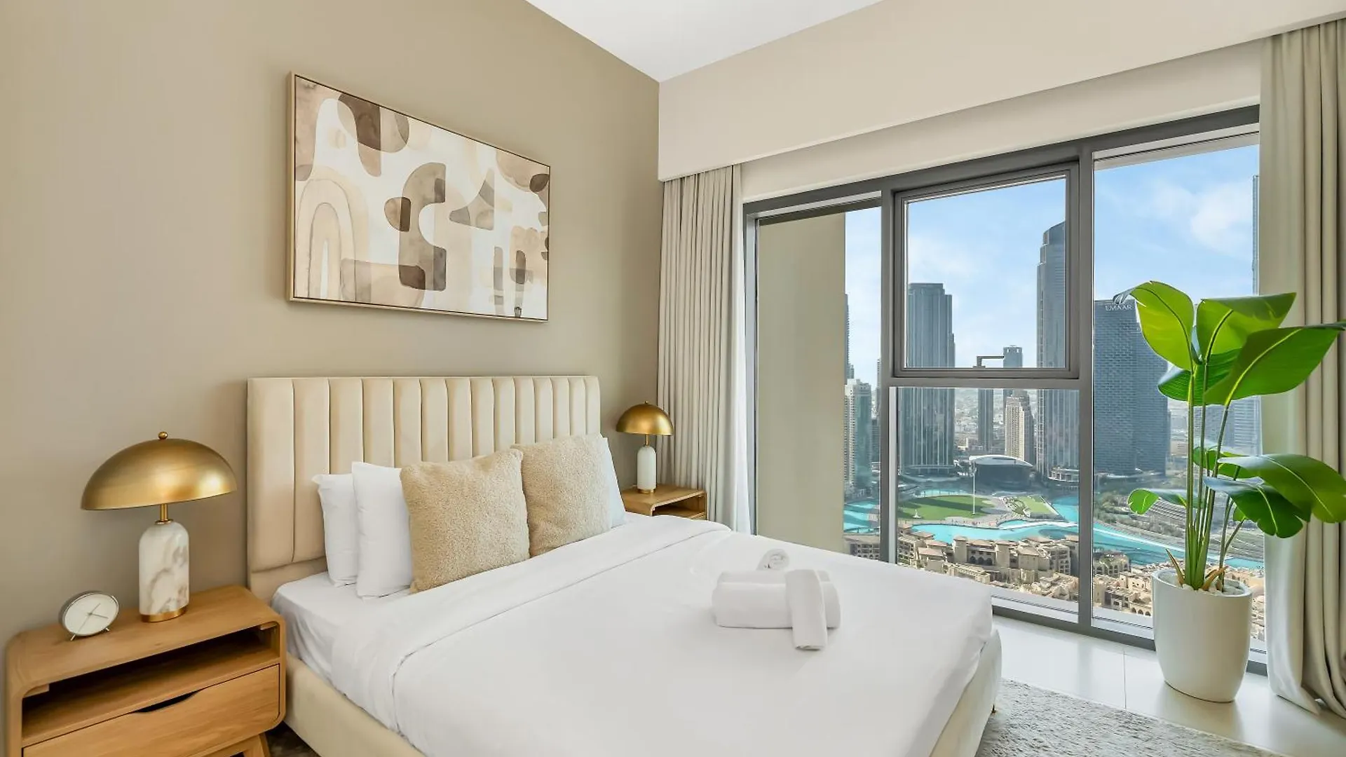 Apartment Burj Royale 3 Bedroom Full Burj Khalifa Fountain View Dubai