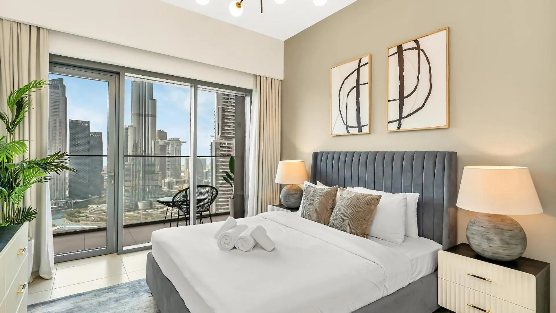 Apartment Burj Royale 3 Bedroom Full Burj Khalifa Fountain View Dubai